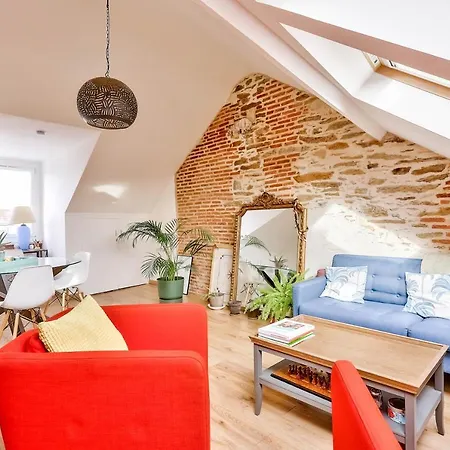 T2 Charming In The City Centre Apartment *